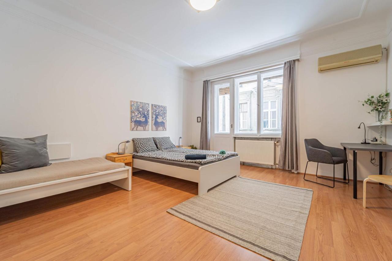 Apartament Central&cozy Balcony!3bdr 2bth *